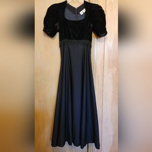 Vtg Southeastern Opera Dress Size 0 Black Velvet Crepe Skirt Lace A-line Maxi